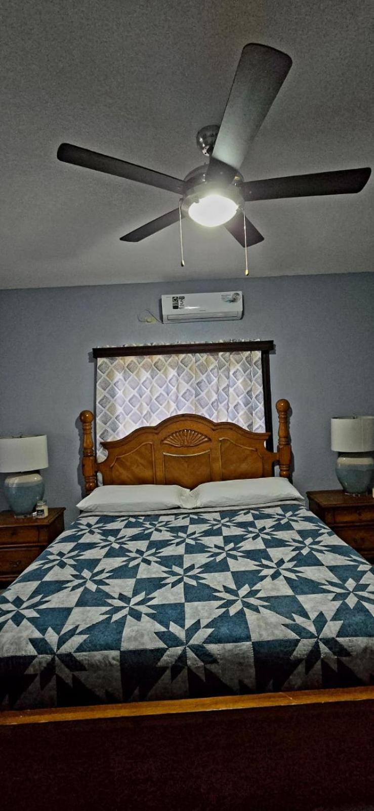 Bed and Breakfast Tuquil-Ha à Ladyville Extérieur photo